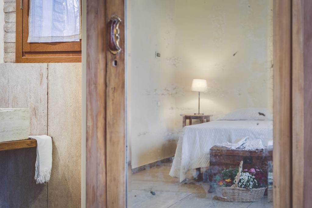 Agriturismo Le Canterie Radicondoli Bagian luar foto