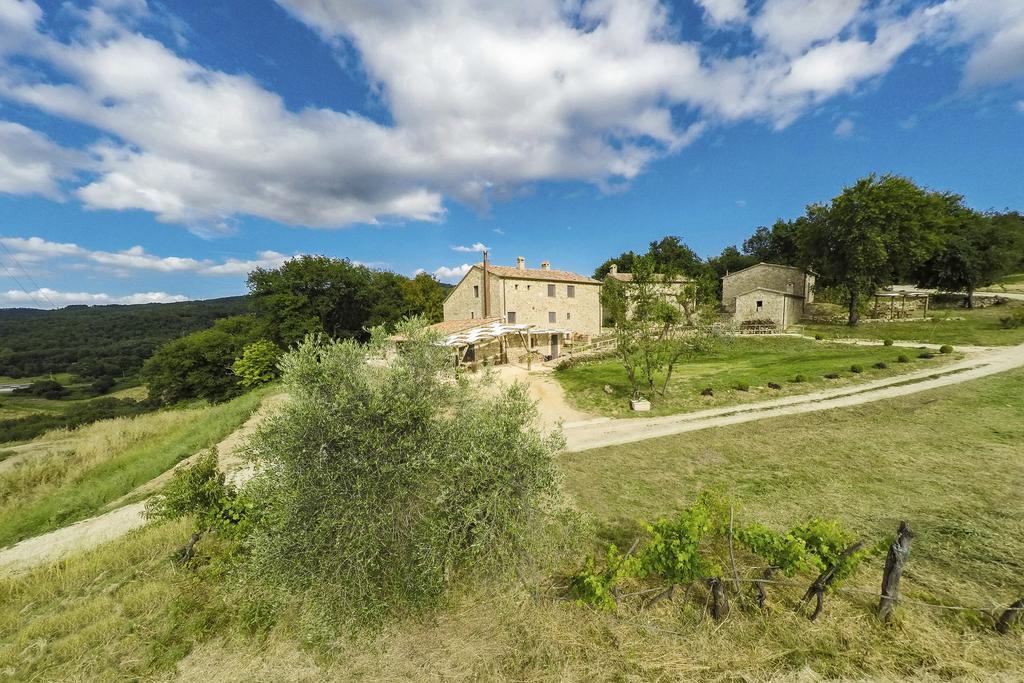 Agriturismo Le Canterie Radicondoli Bagian luar foto