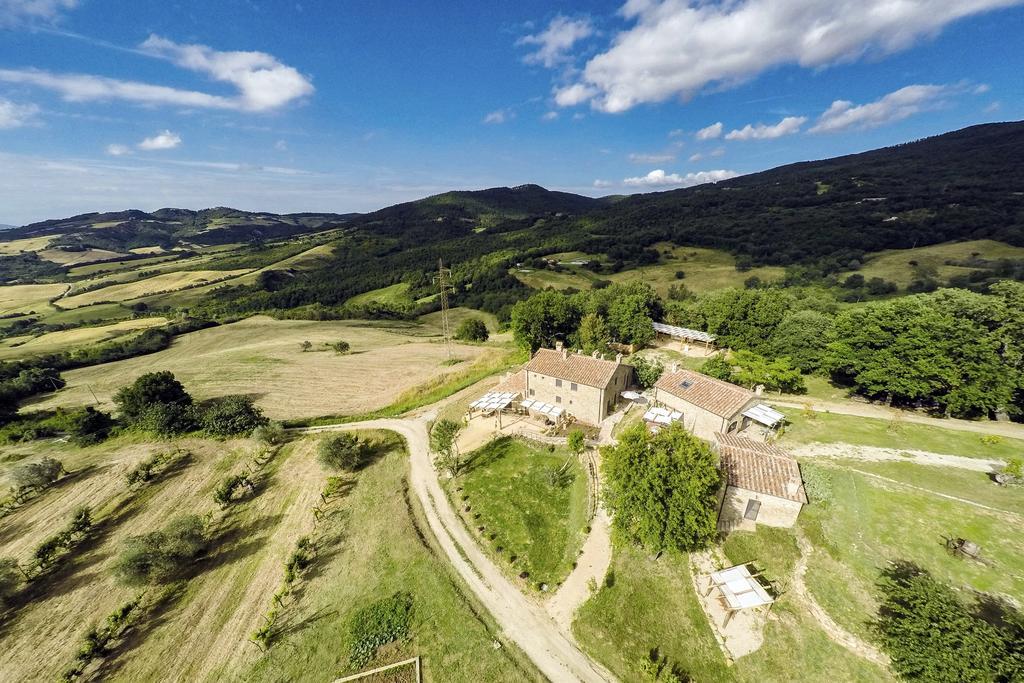 Agriturismo Le Canterie Radicondoli Bagian luar foto