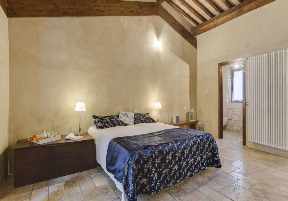 Agriturismo Le Canterie Radicondoli Bagian luar foto