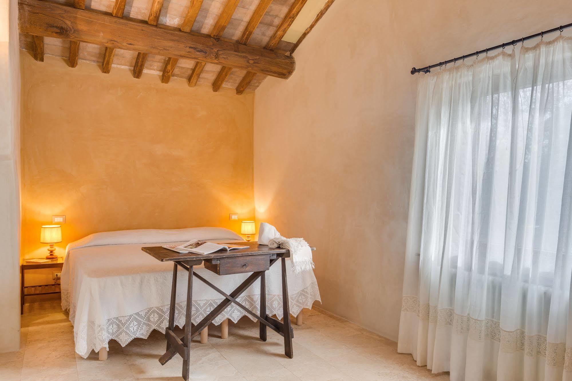 Agriturismo Le Canterie Radicondoli Bagian luar foto